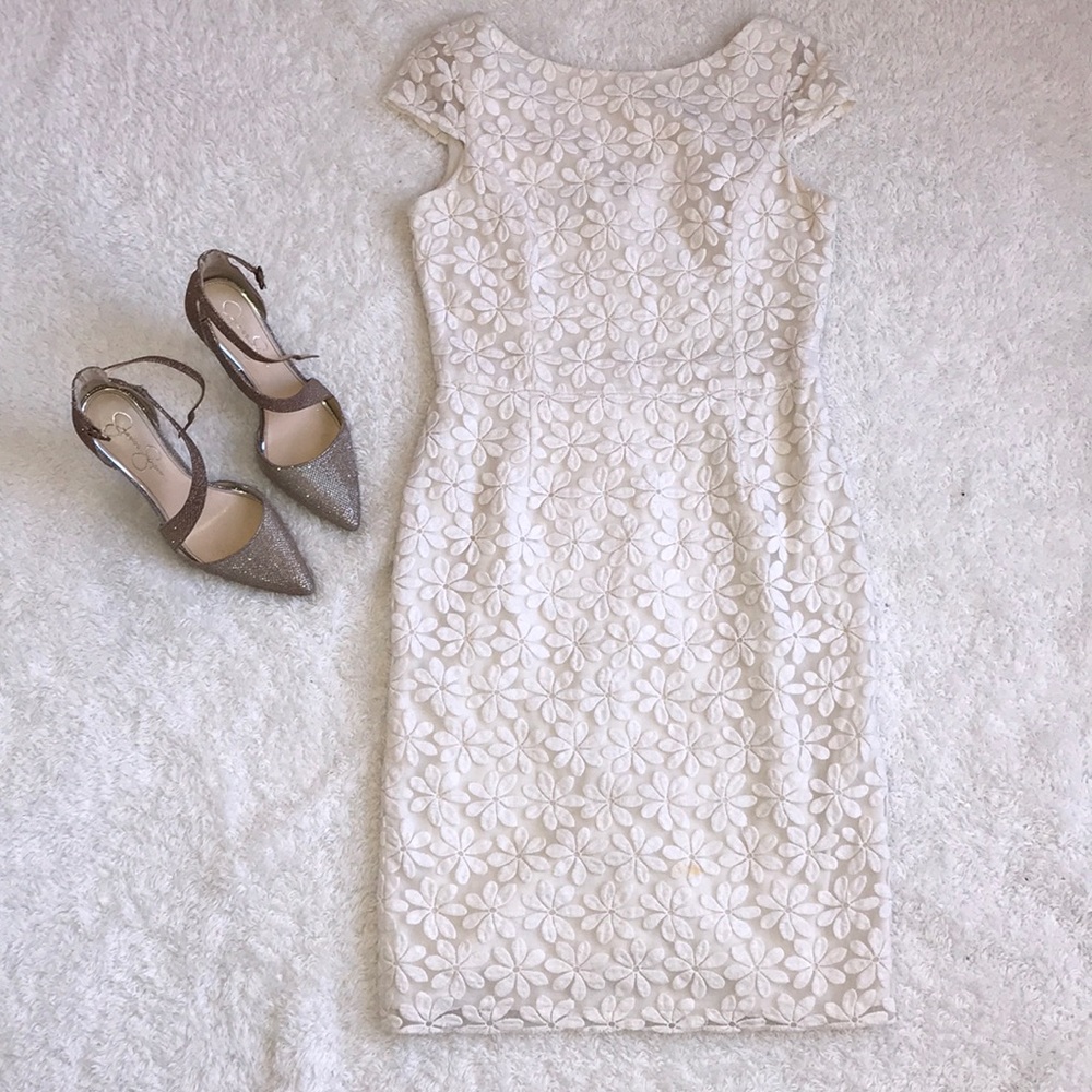 Muse Lace dress 👗